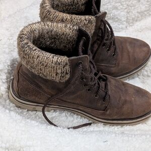 Brown Suede Boots with Knit Cuff